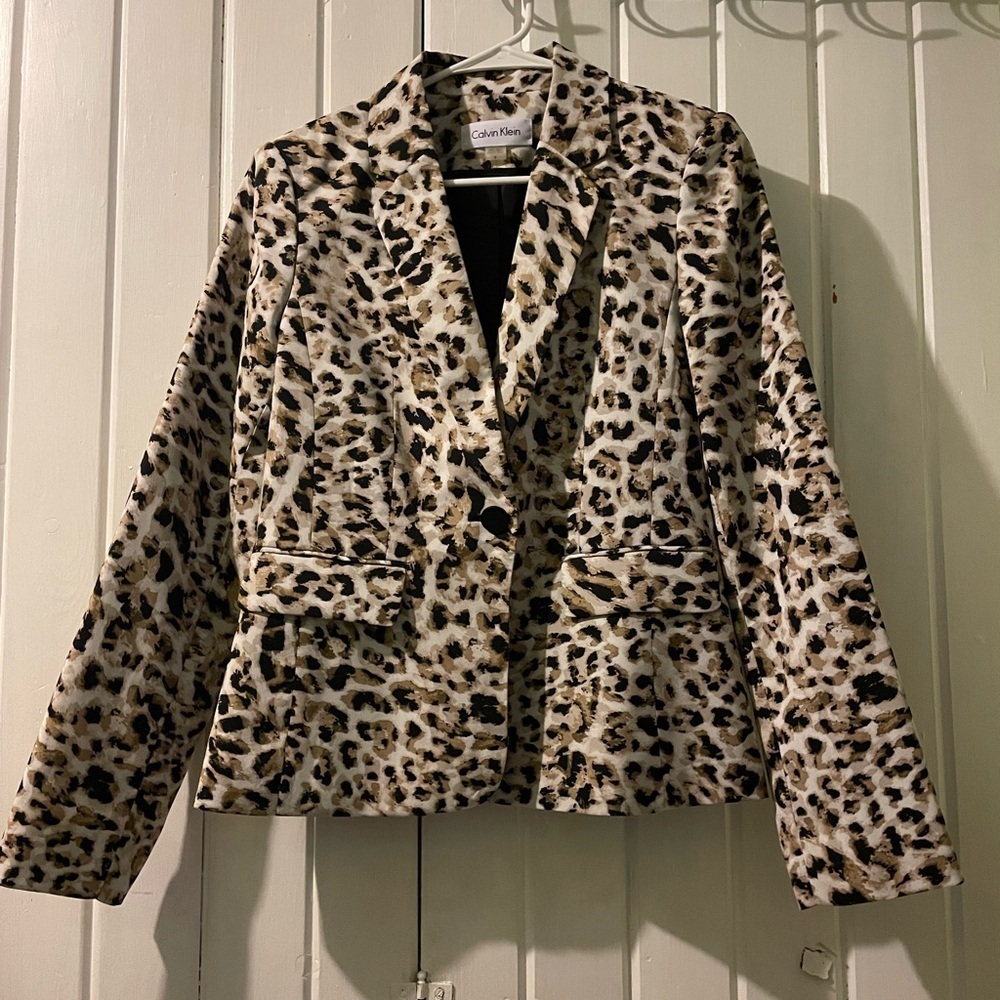 Calvin Klein leopard blazer size 6 NWOT